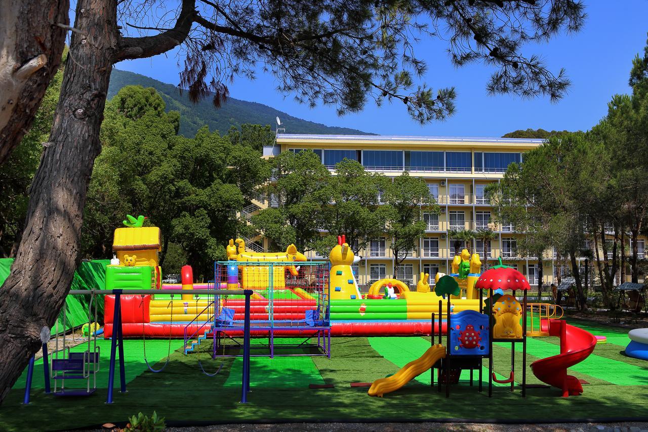 Wellness Park Hotel Gagra All-Inclusive Exterior photo